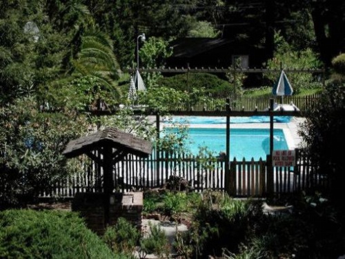 Jayes Timberlane Resort image 5